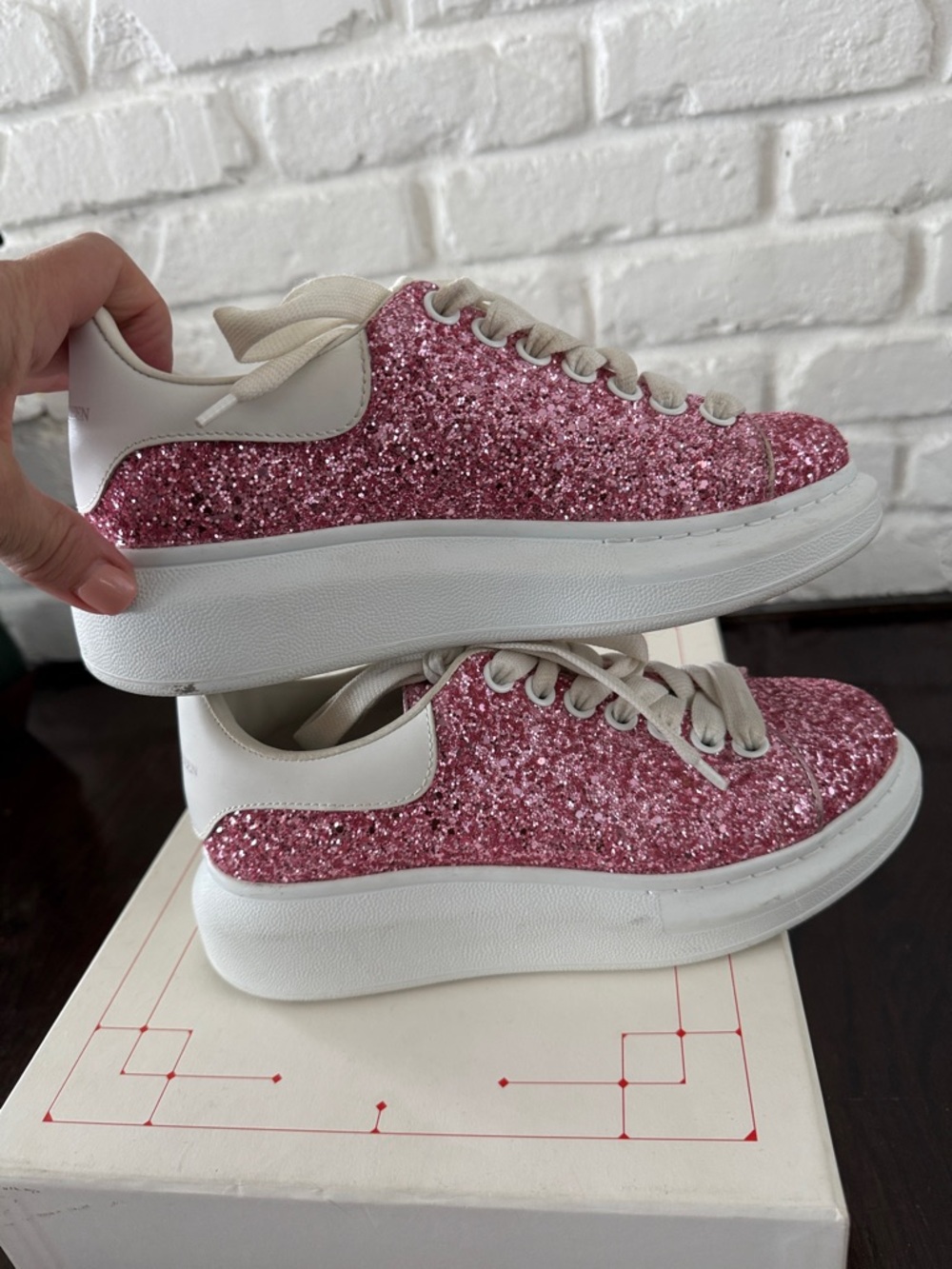 Alexander McQueen Women’s Galaxy Glitter Bubblegum Pink Low-Top Sneakers 36.5 - Picture 5 of 12
